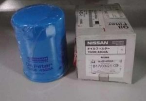 oilfilter genuine Nissan skyline patrol navara np300 civilian urvan 15208-43g000