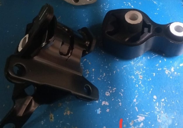 Gearbox mount Mazda CX5 price-Kenya