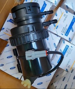 Fuelfilter housing Ford Ranger AB39-9176-AC T6 Mazda BT-50 Fuel filter assembly 