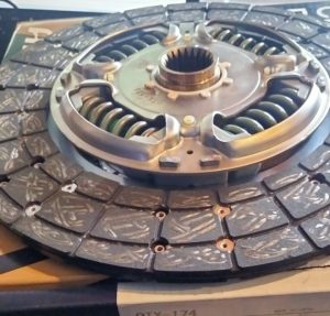 Clutch plate Hilux 1KZ surf Toyota Aisin DT-134 Landcruiser 1KZ Engine